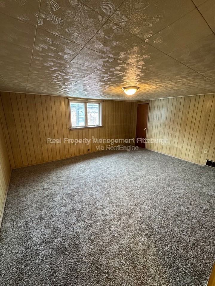 2812 Edwards Way - Photo 7 of 14