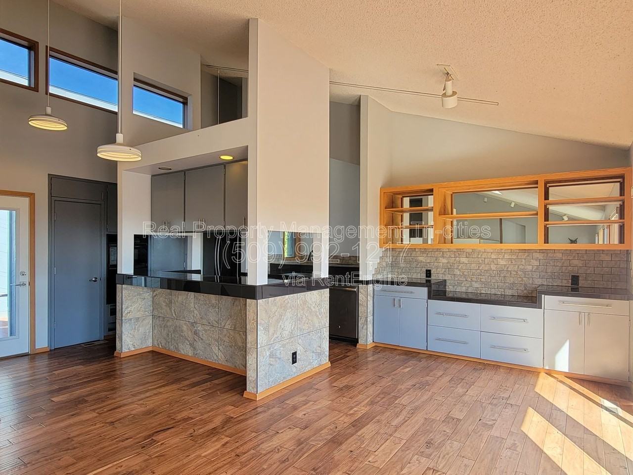 600 W 26th Pl - Photo 4 of 17