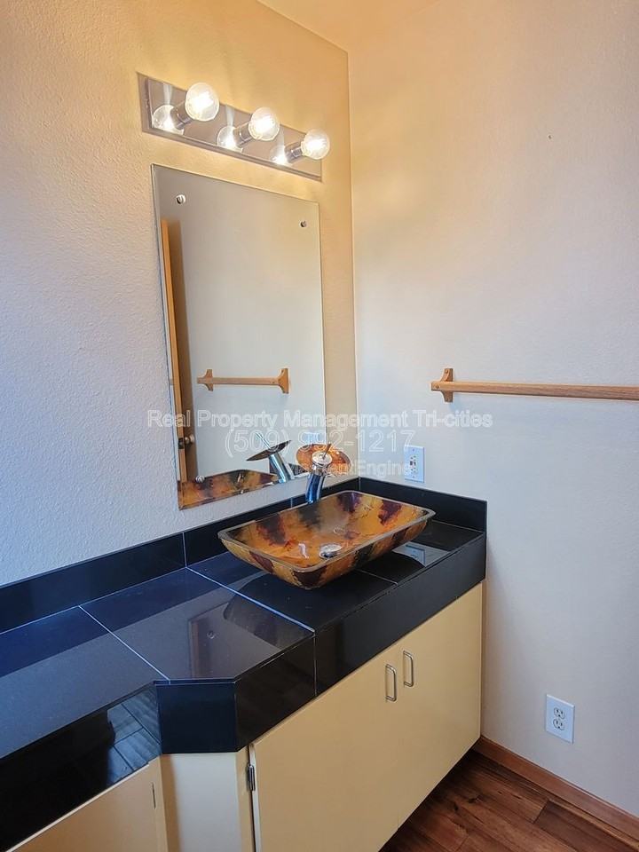 600 W 26th Pl - Photo 5 of 17