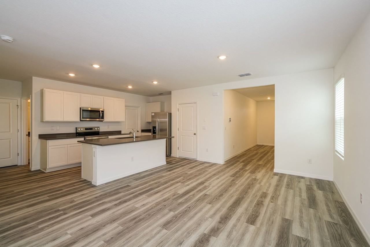 10583 Gentle Rain Dr - Photo 3 of 29