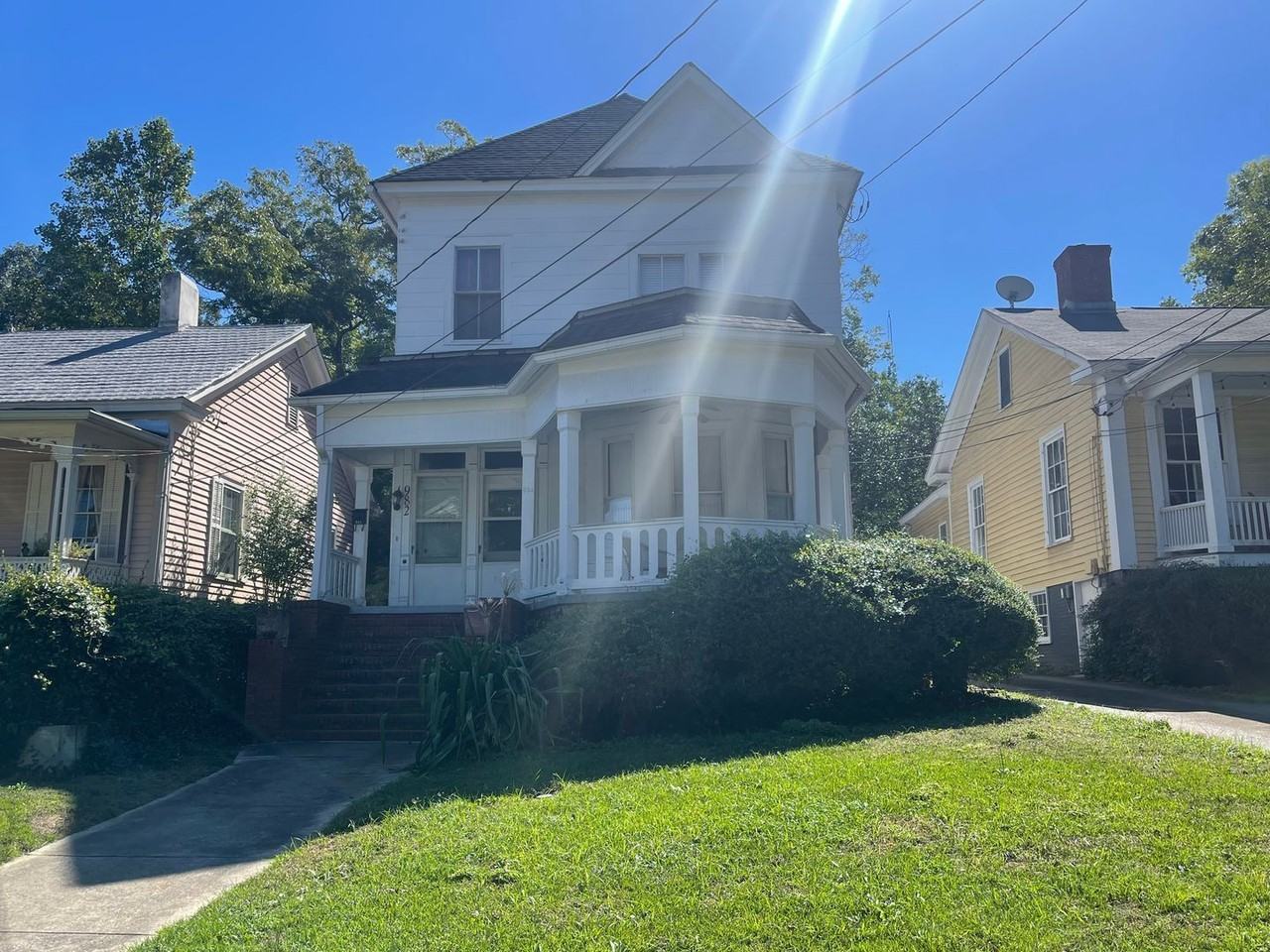 982 Magnolia St - Photo 2 of 17