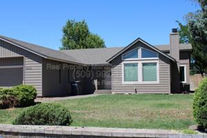 featured image of 4311 Desert Pl