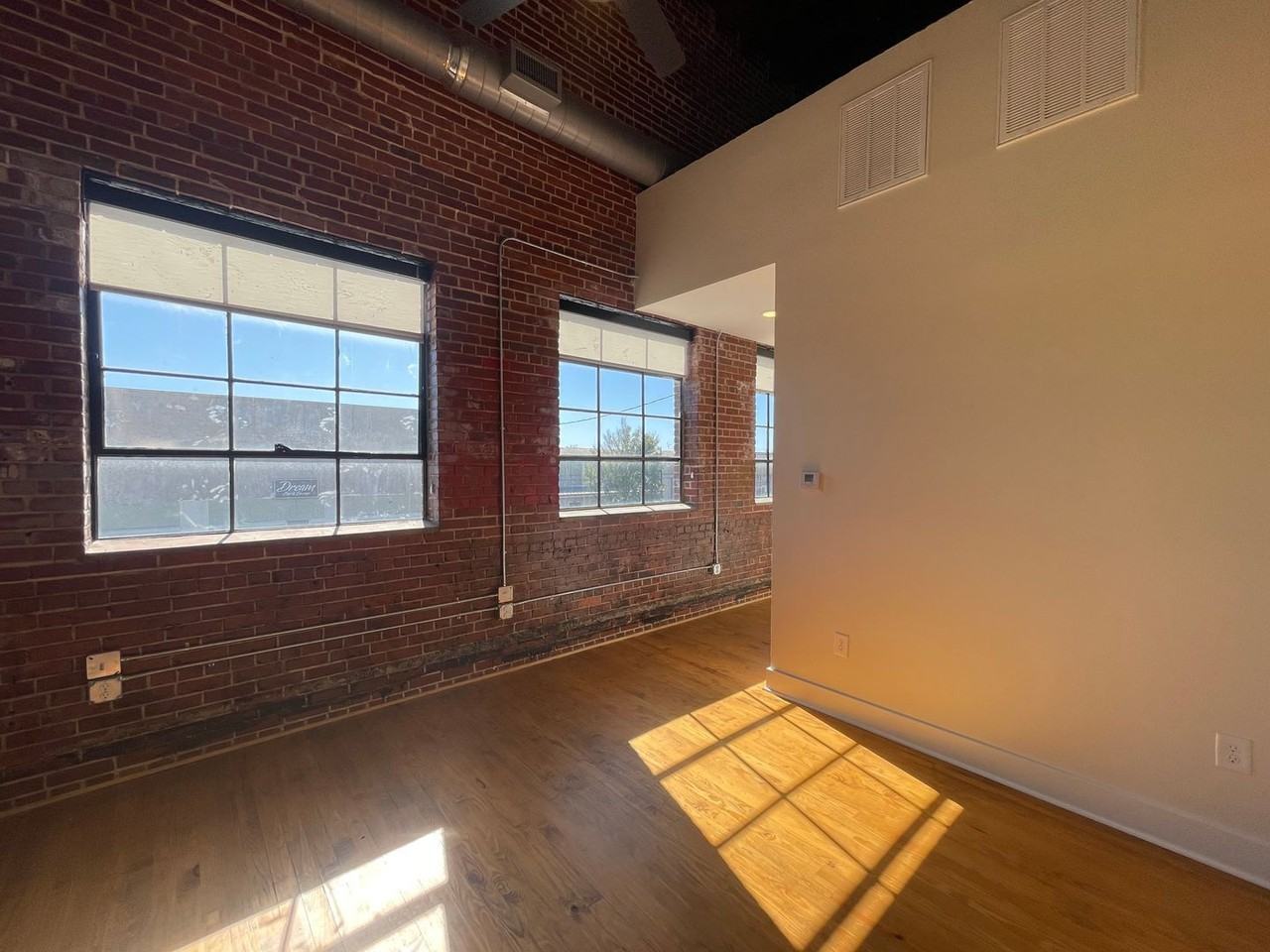 805 Martin Luther King Jr Blvd #1