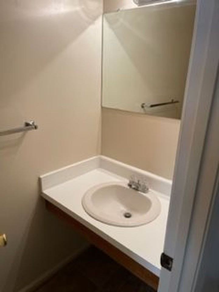 1500 Concord Ave #12 - Photo 5 of 11