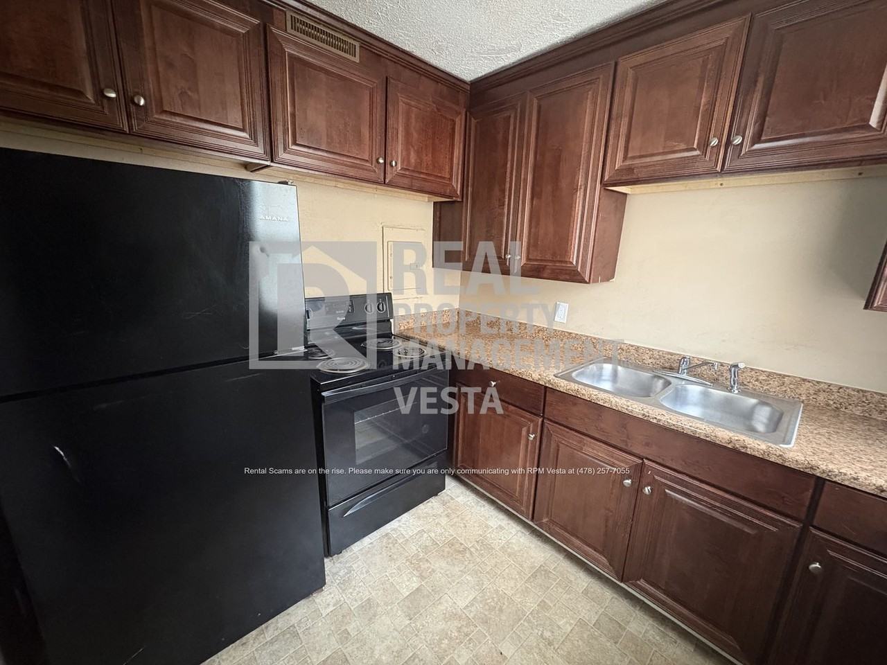 2140 Ingleside Ave #J8 - Photo 3 of 6