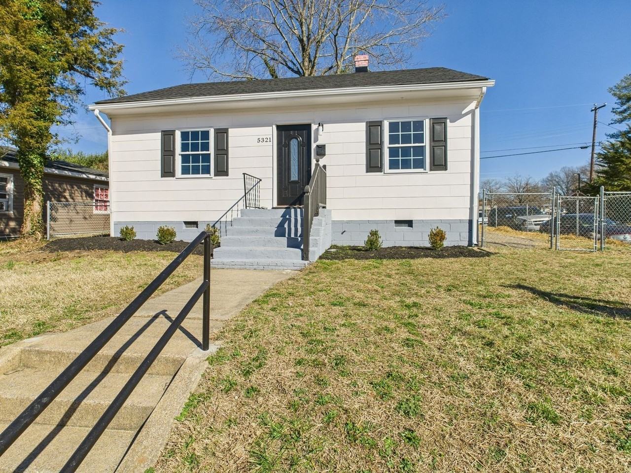 5321 Blueridge Ave - Photo 2 of 15