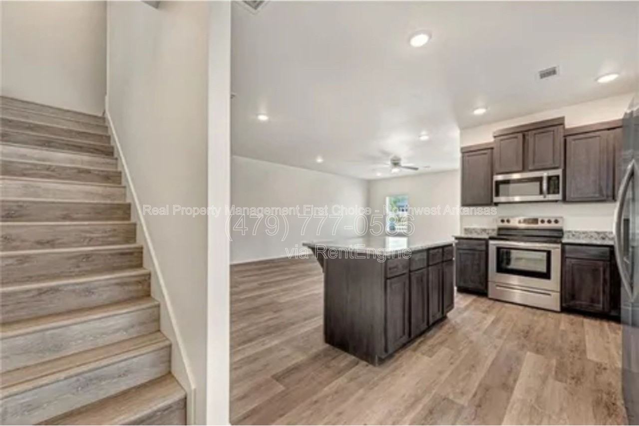 733 S Benchmark Ln #1 - Photo 7 of 28