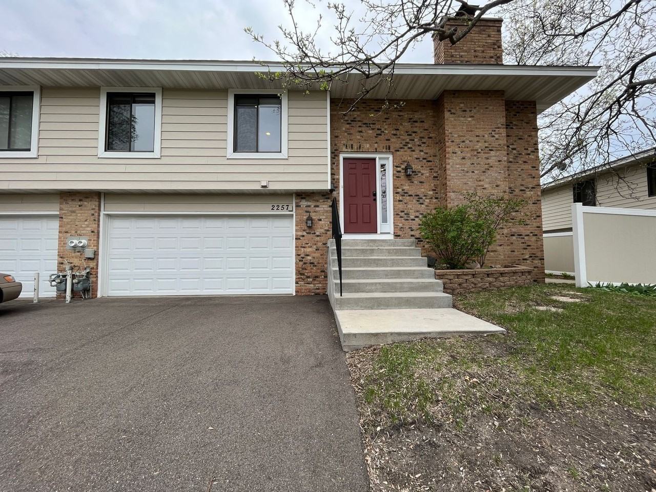 2257 Oregon Ct - Photo 3 of 15