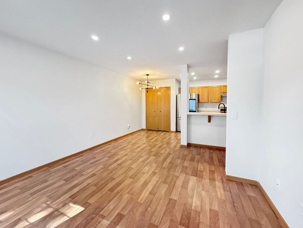 1389 Highpoint Curv - Photo 2 of 14