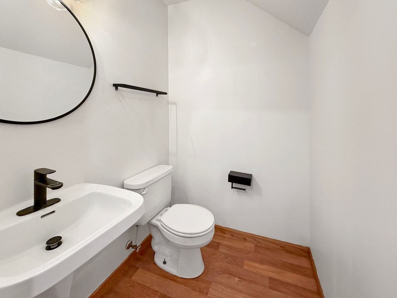 1389 Highpoint Curv - Photo 7 of 14
