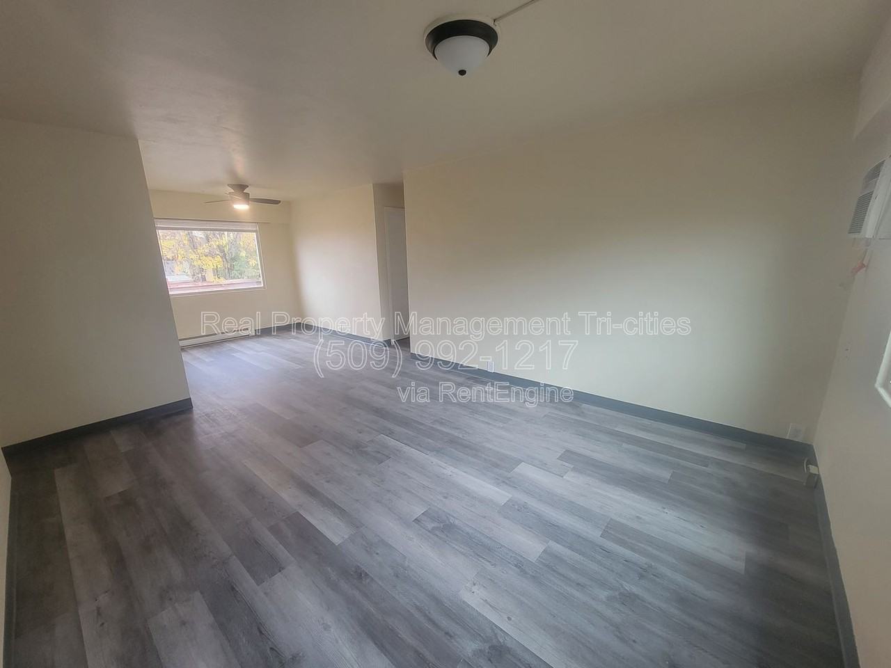 1101 W Margaret St #D - Photo 2 of 8