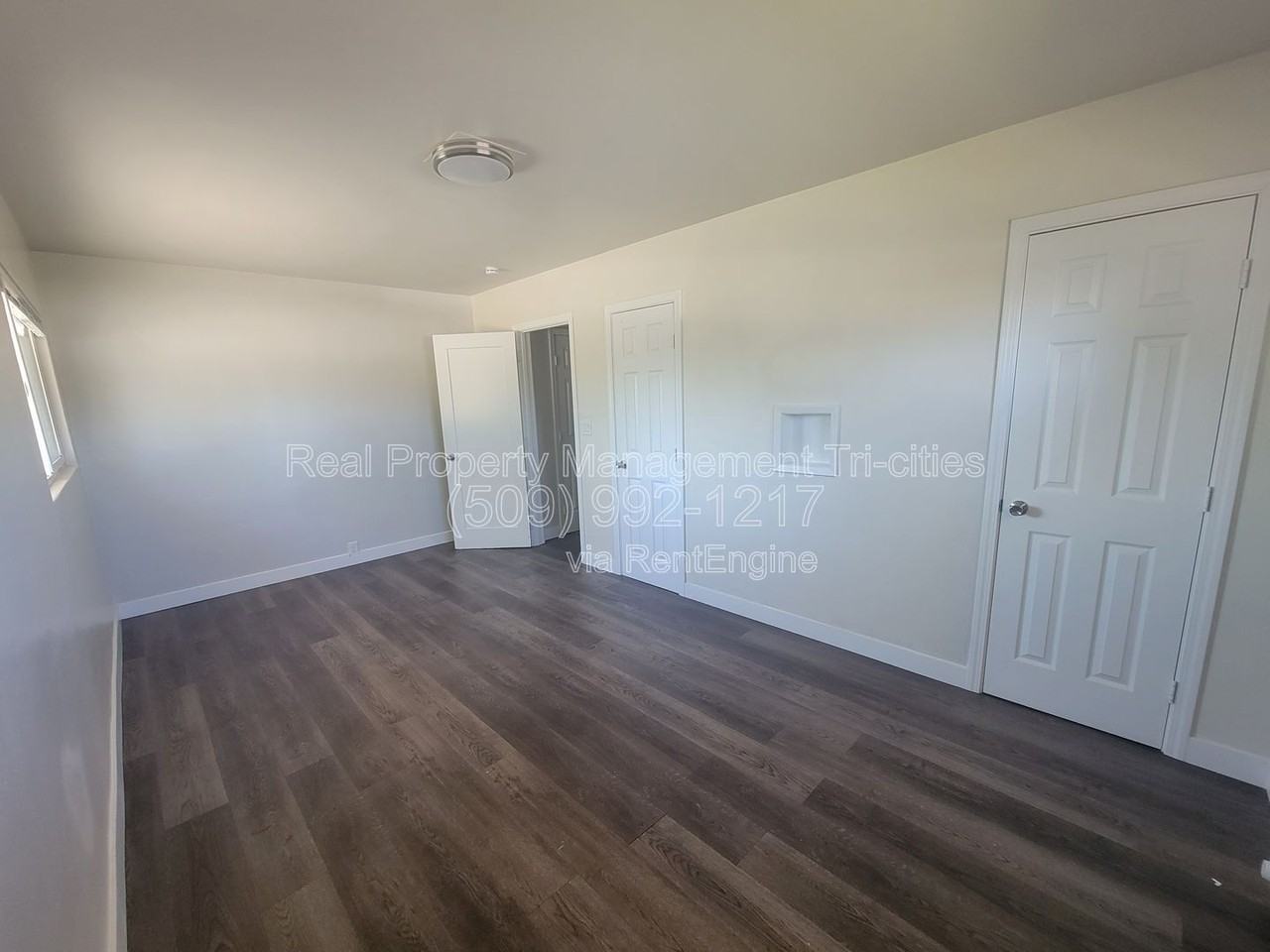 1101 W Margaret St #H - Photo 5 of 7