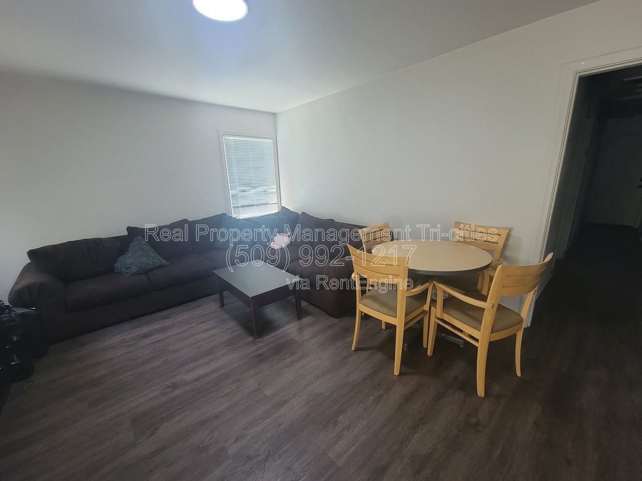 707 W Shoshone St - Photo 2 of 7