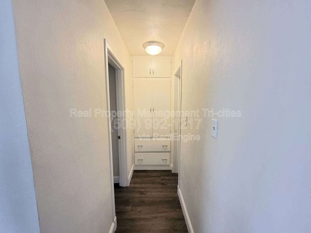 1101 W Margaret St #B - Photo 5 of 8