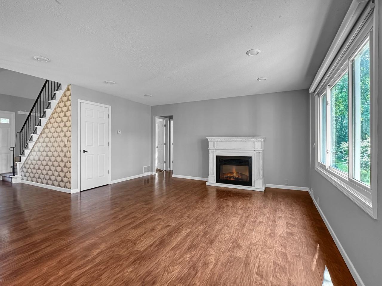 2814 Woodridge Ln - Photo 6 of 20