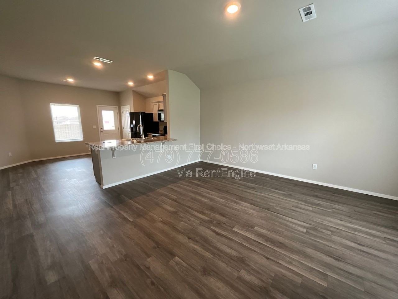 2608 S Silver St - Photo 3 of 17