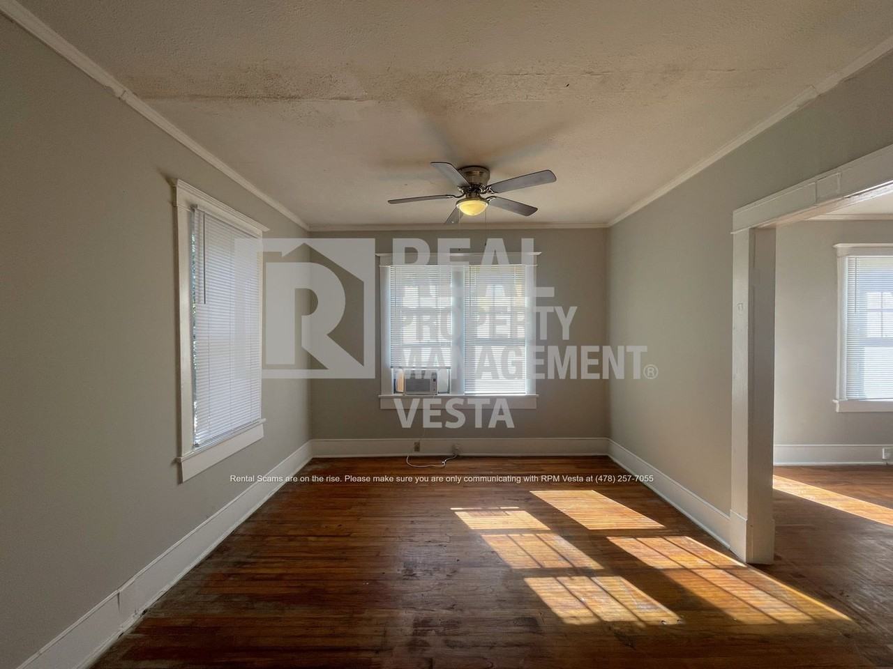 2389 Beech Ave - Photo 4 of 16