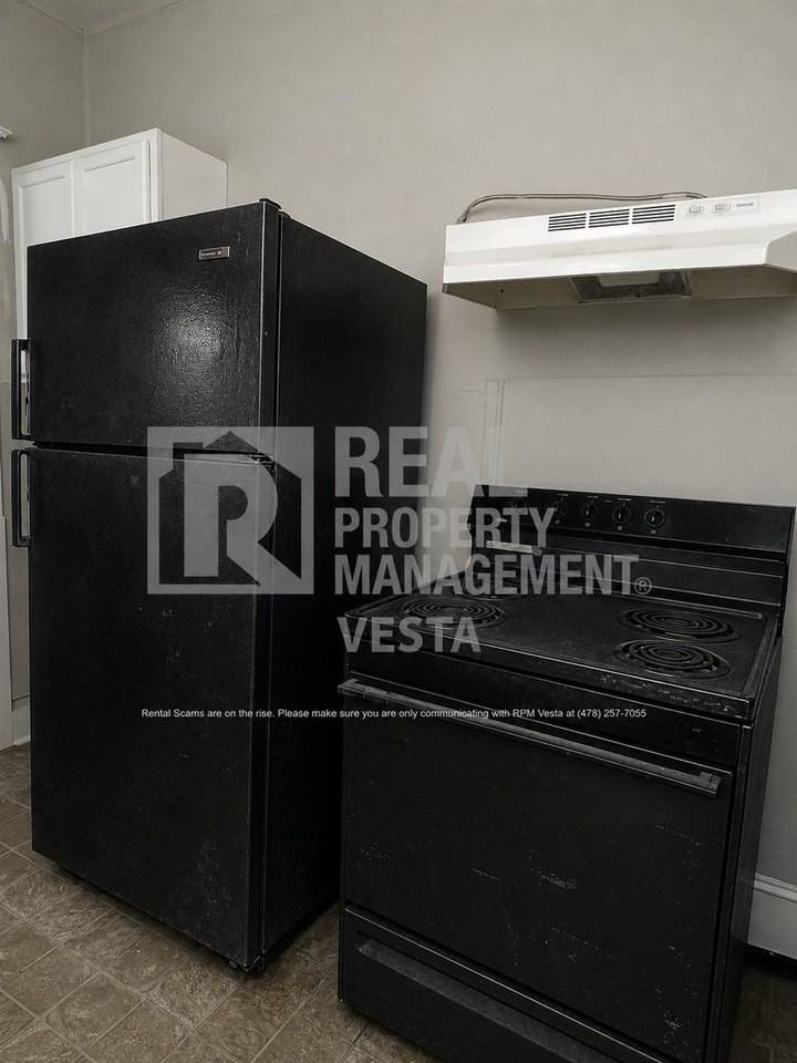 2389 Beech Ave - Photo 5 of 16