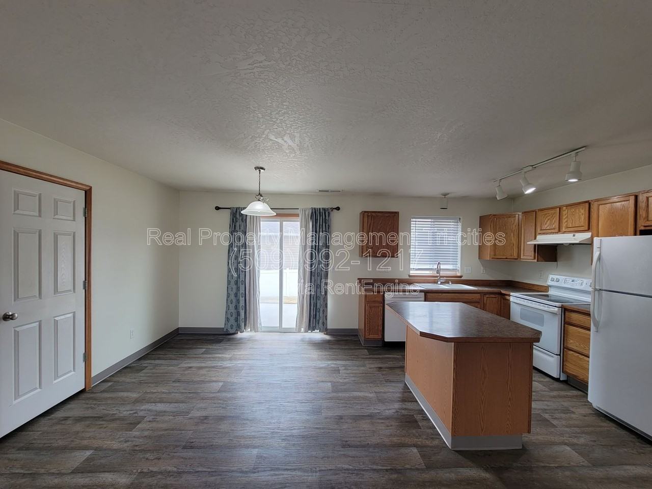 6321 Thistledown Dr - Photo 4 of 13
