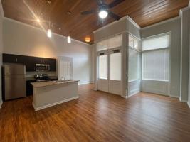 featured image of 464 Poplar St #1