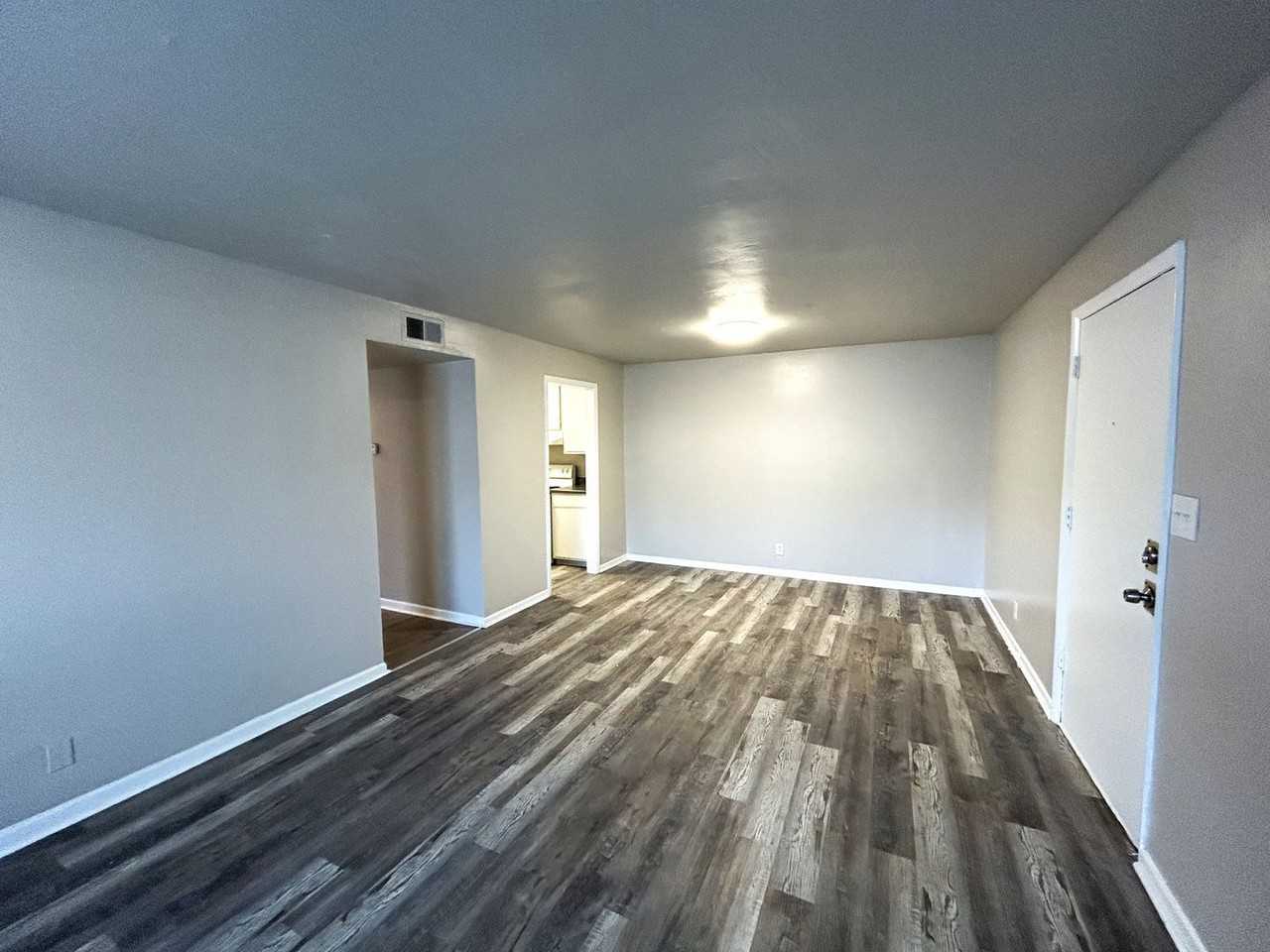 3645 Mercer University Dr #8E