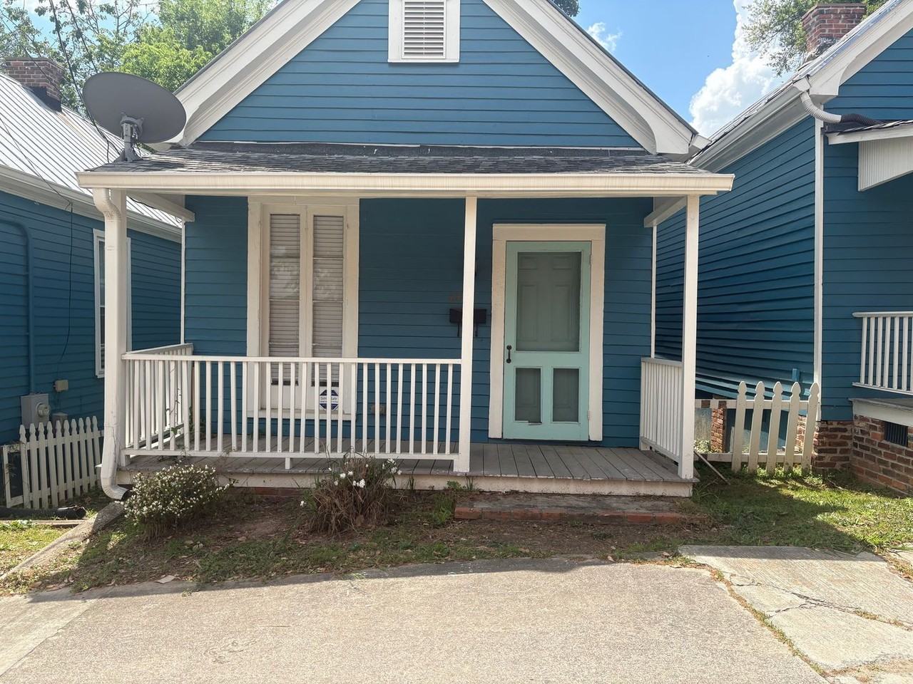 888 Walnut Street Ln - Photo 3 of 10