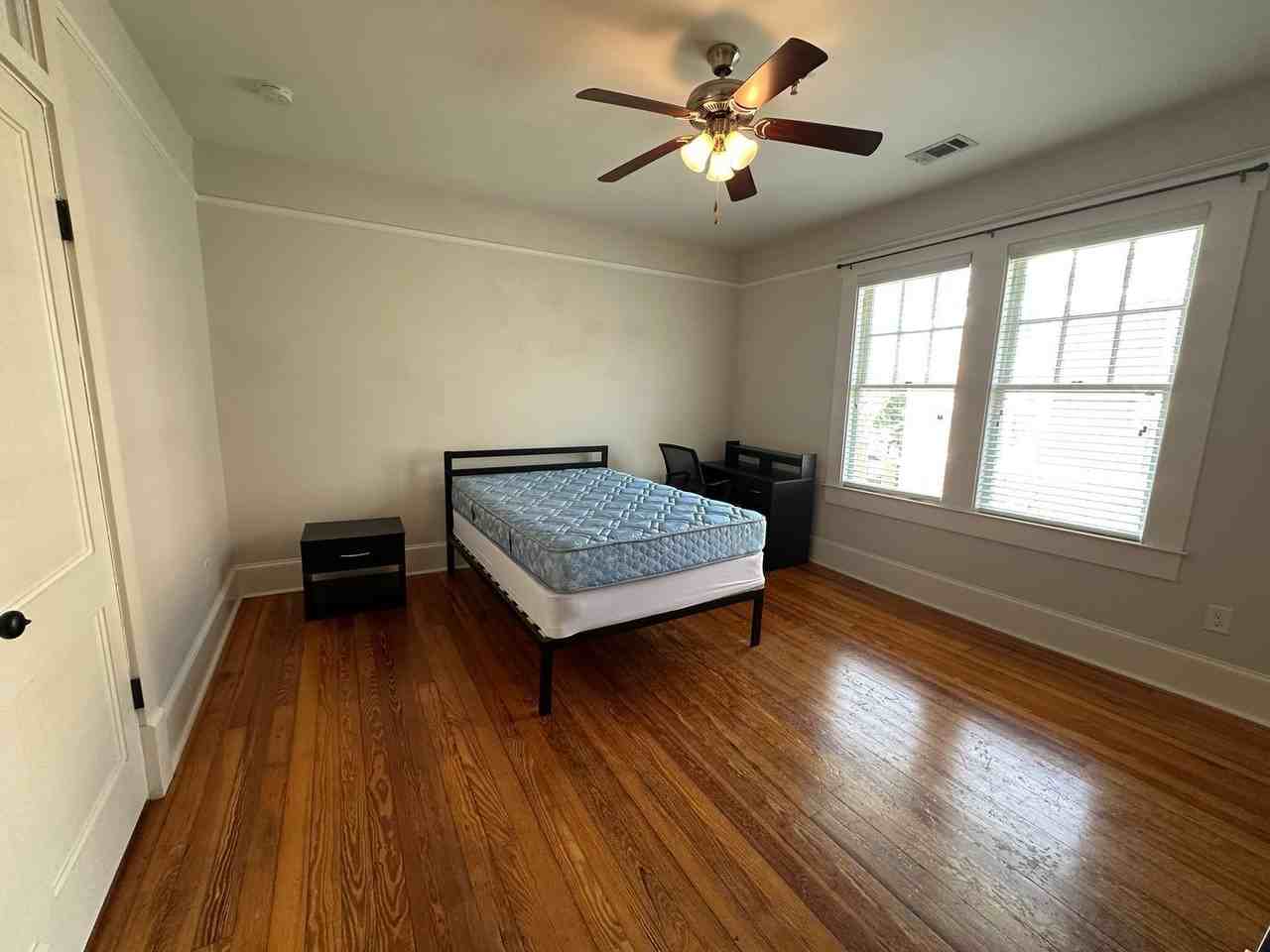 1268 College St #3 - Photo 5 of 12