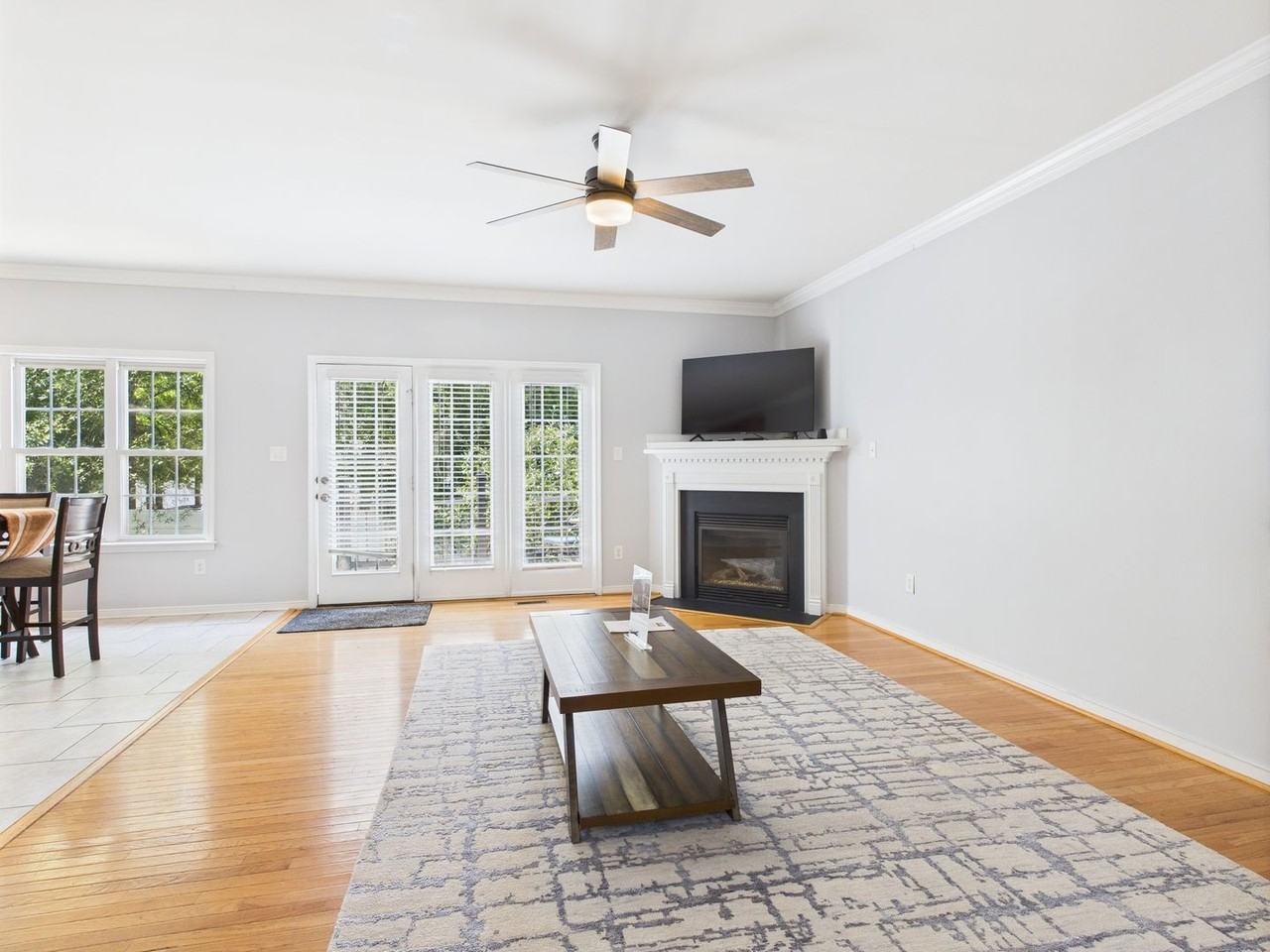 12017 Hunton Crossing Pl - Photo 5 of 50