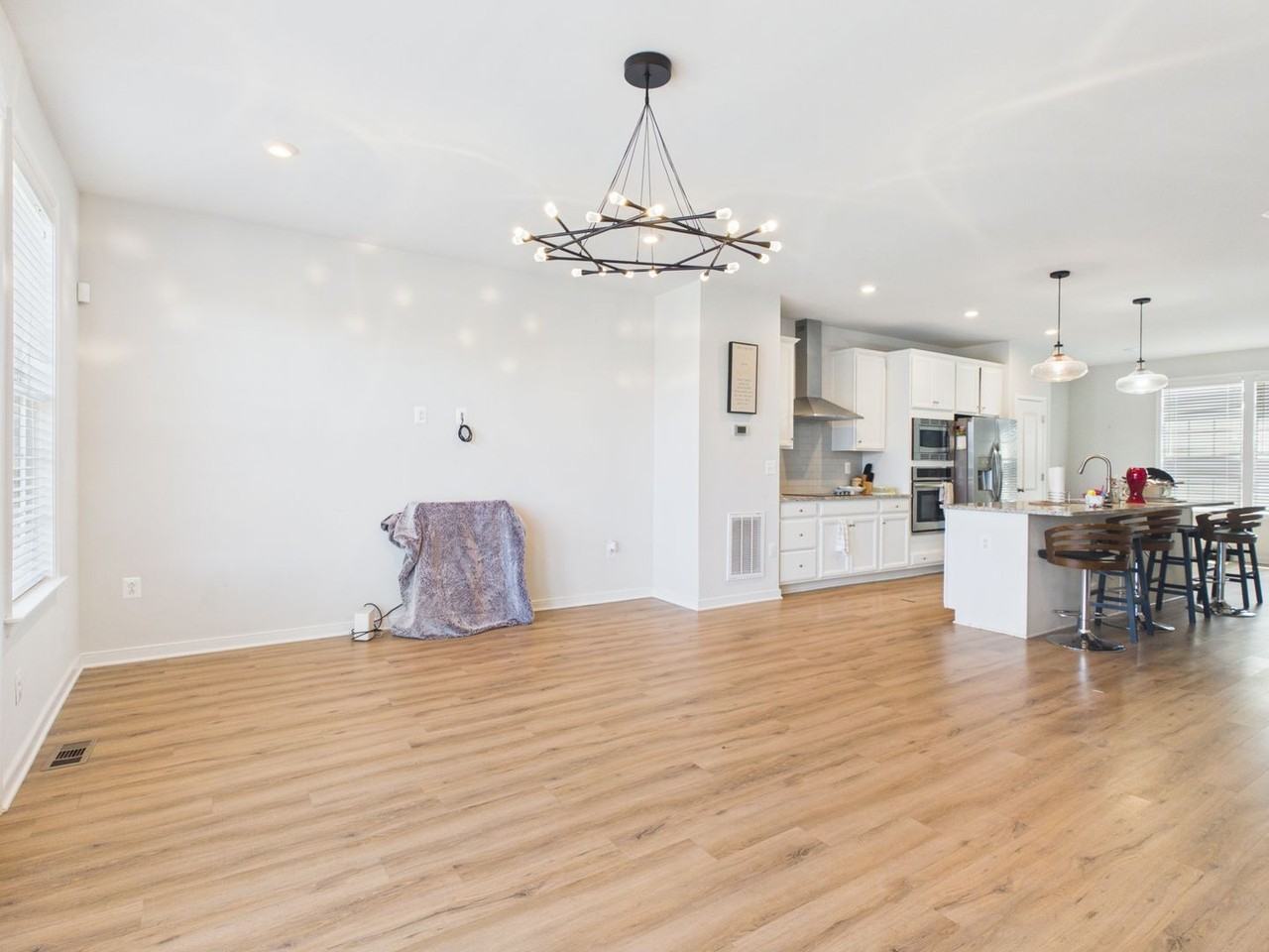 1405 Kerr Dr - Photo 6 of 46