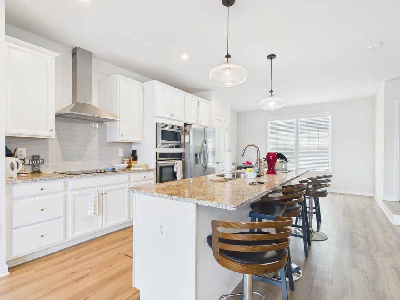 1405 Kerr Dr - Photo 7 of 46