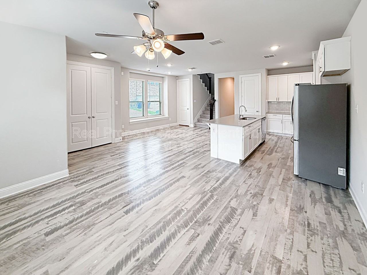 4621 Piedras Lanzar Dr - Photo 3 of 14