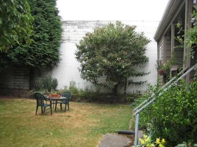 25 Se 26th Ave #1 - Photo 2 of 18