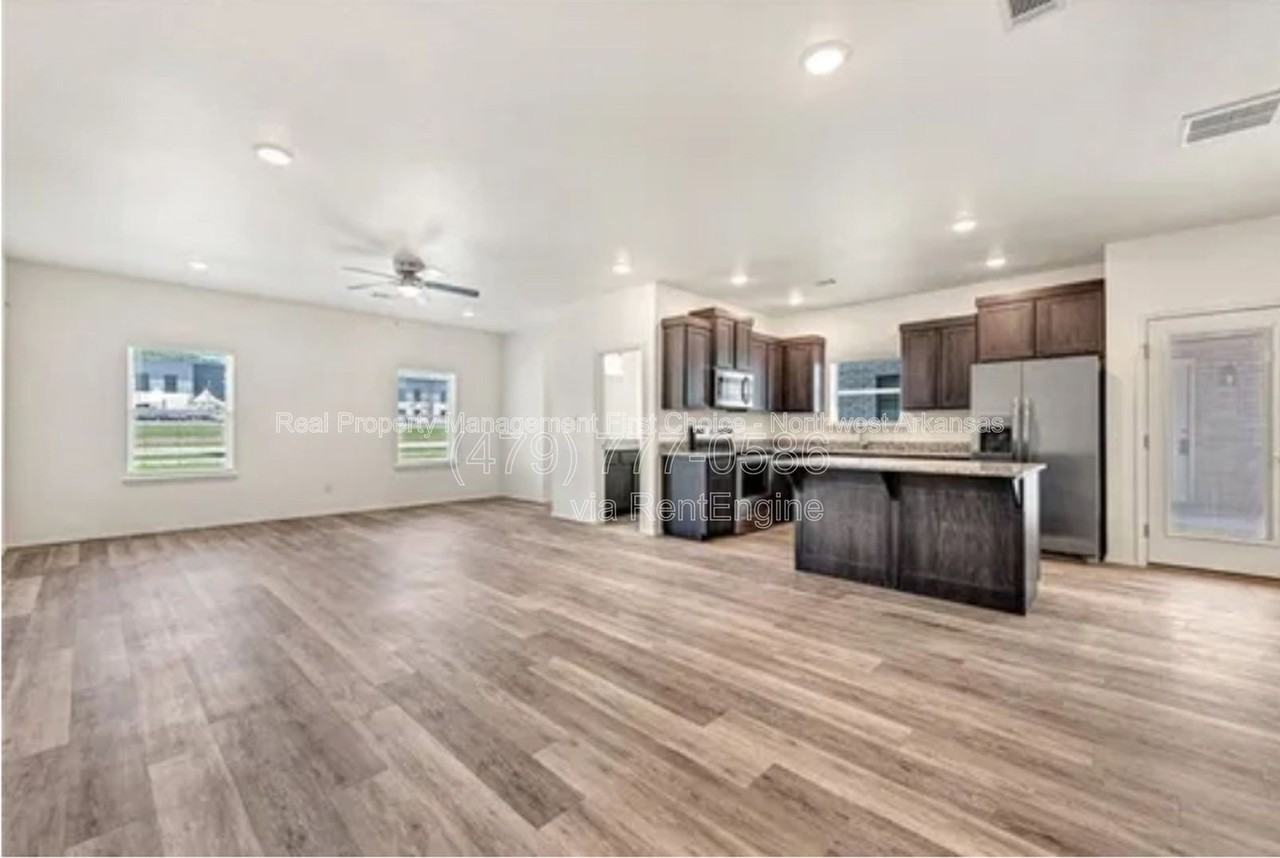 798 S Benchmark Ln #2 - Photo 4 of 27