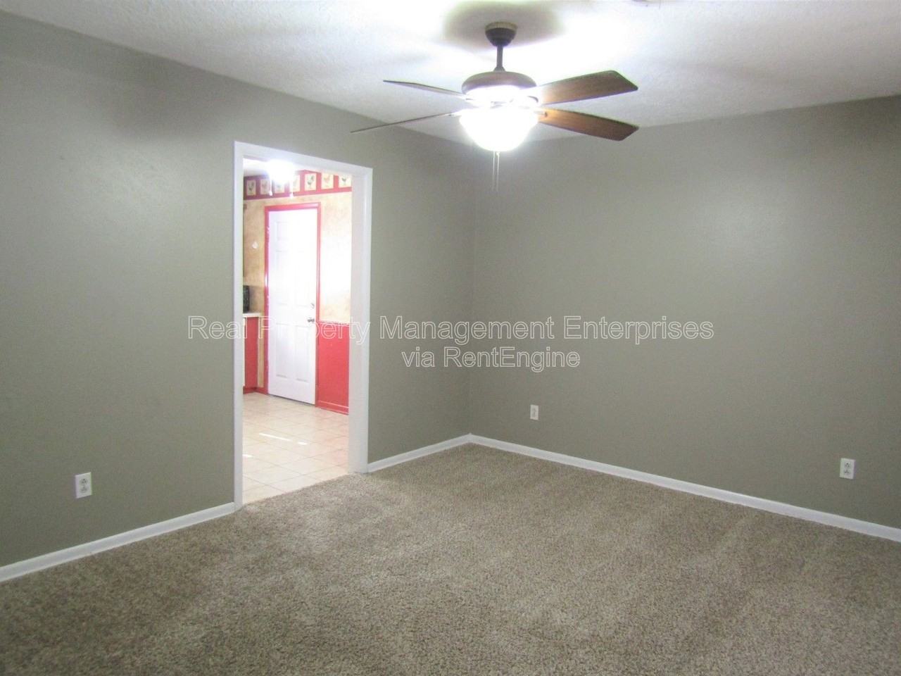 1214 Beaumont St - Photo 3 of 13