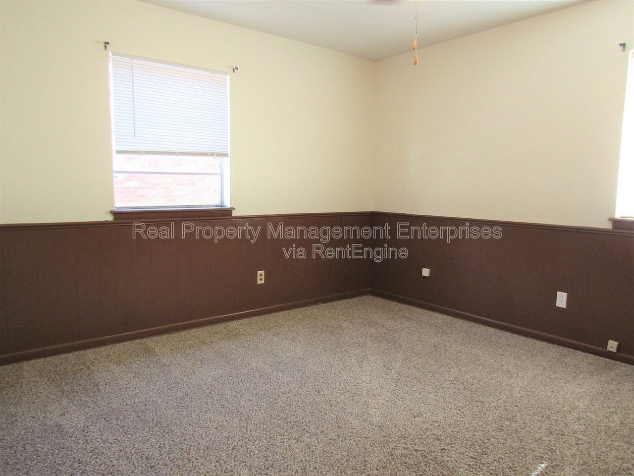 1214 Beaumont St - Photo 7 of 13
