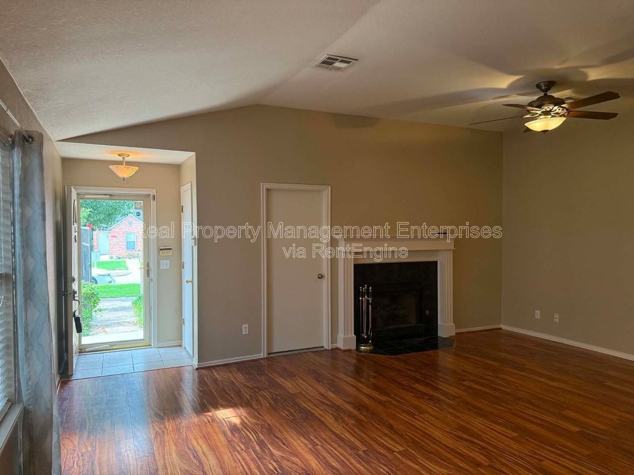 4101 Heritage Place Dr - Photo 5 of 29