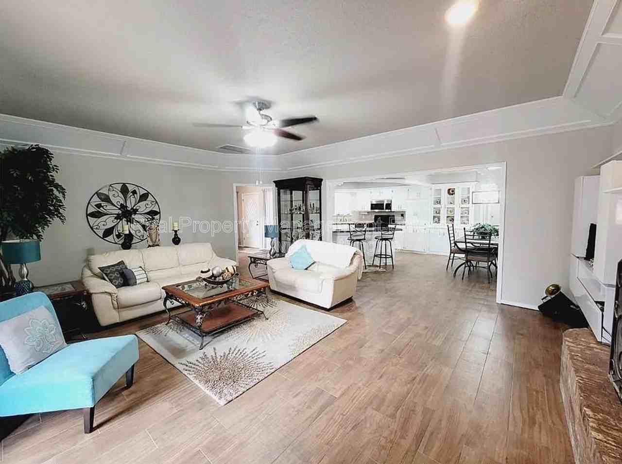 1336 Sw 109th Pl - Photo 6 of 23