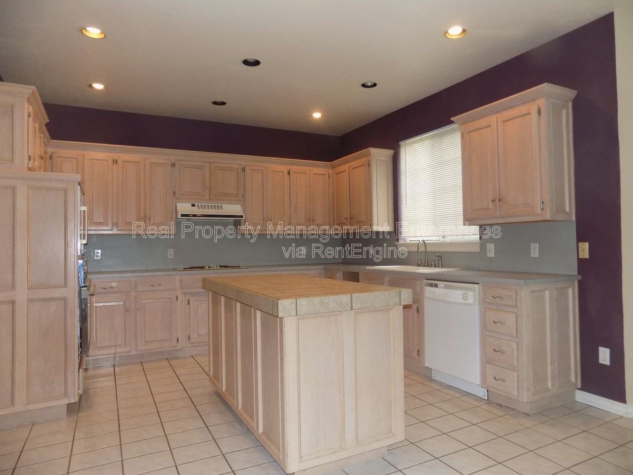 10018 Birkenhead Ct - Photo 7 of 19