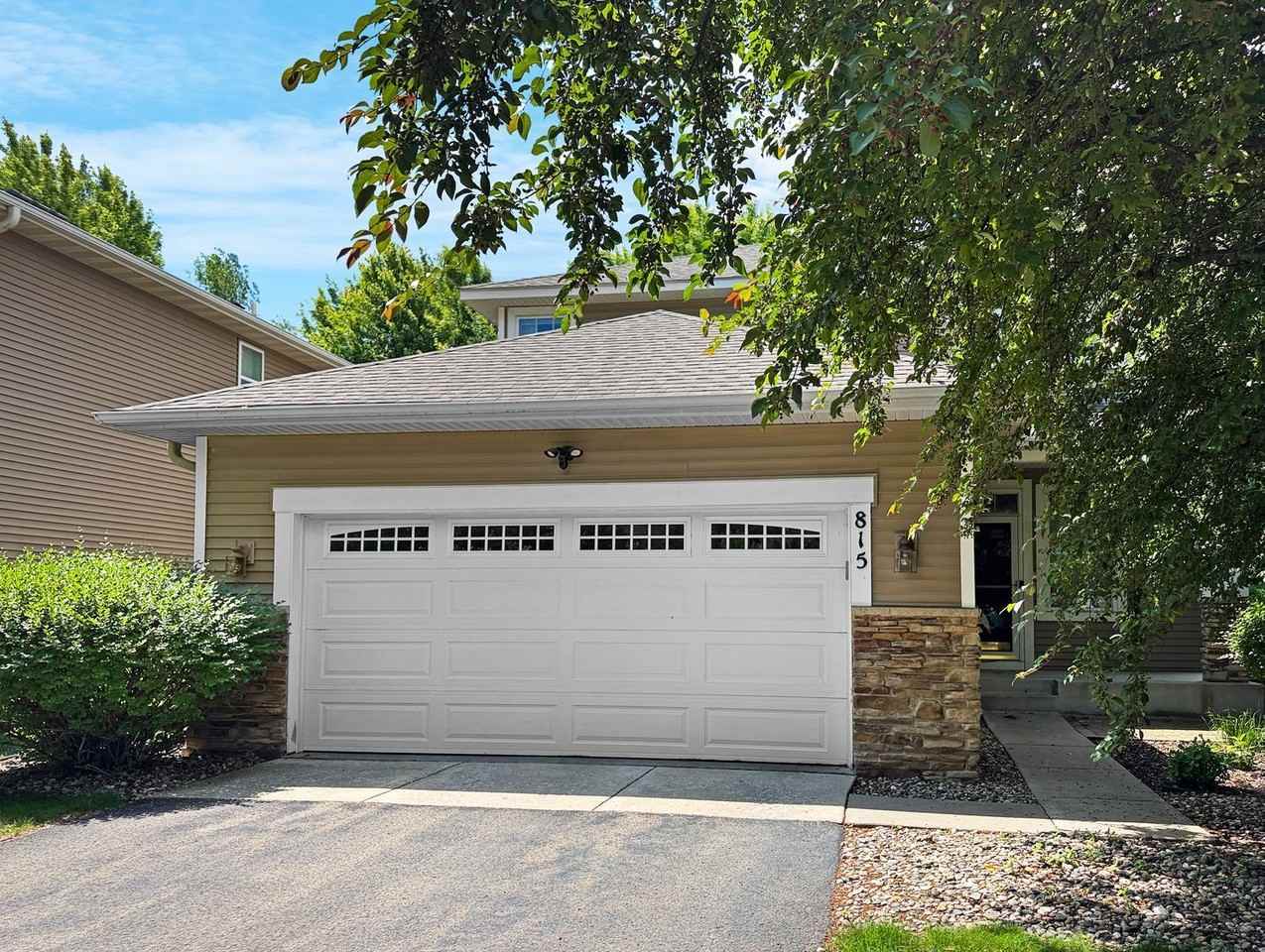 815 Newberry Ln - Photo 2 of 22