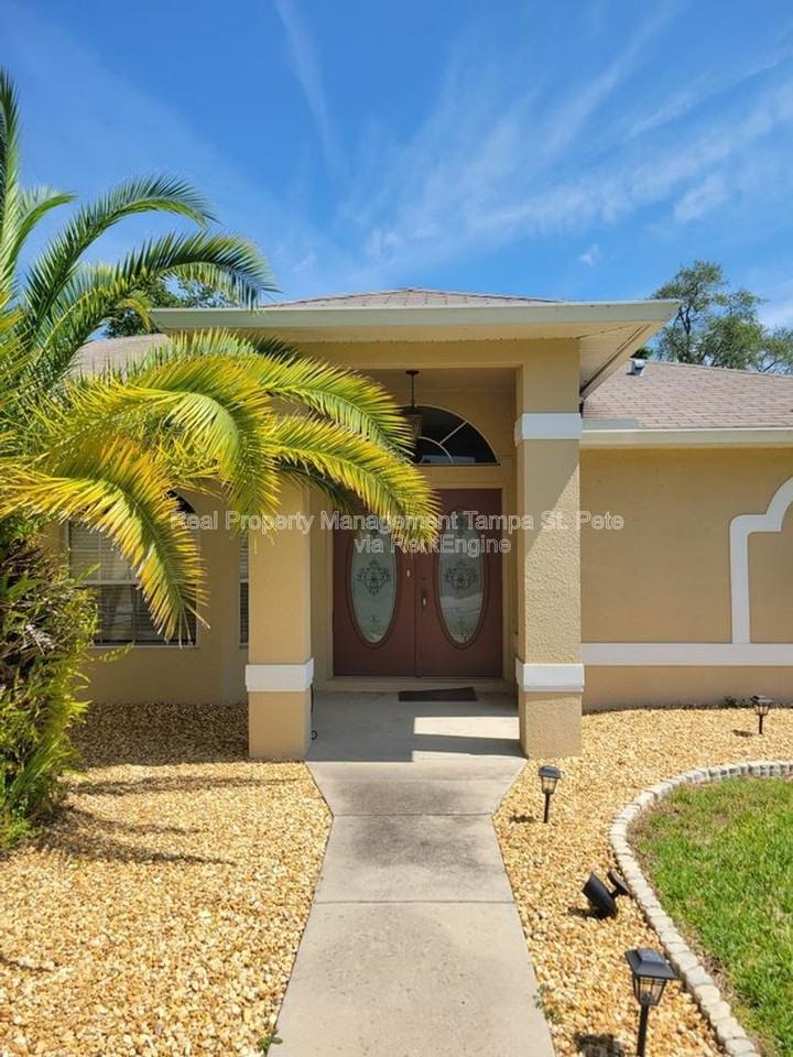 12263 Birch St - Photo 3 of 31