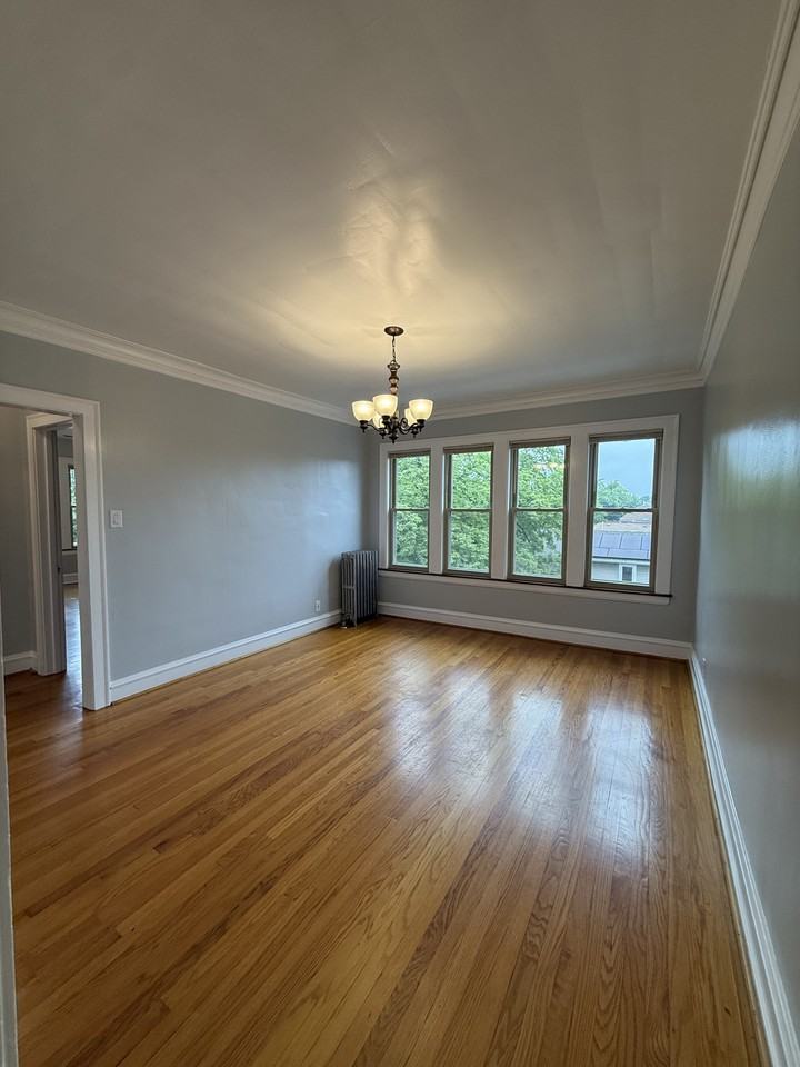 4859 N Kenneth Ave #3rdFL - Photo 6 of 26