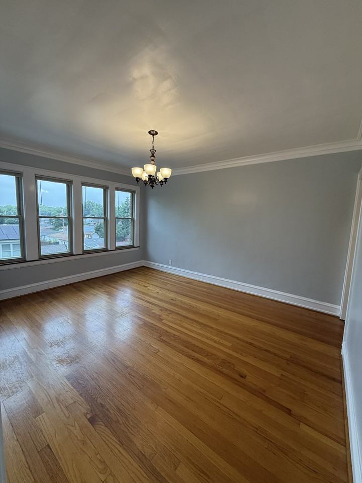 4859 N Kenneth Ave #3rdFL - Photo 7 of 26