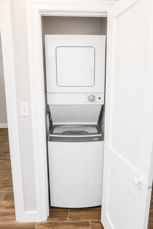 405 Marshall St #NA - Photo 4 of 11