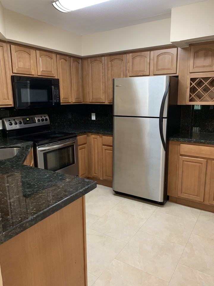 2460 Nw 33rd St #1701 - Photo 5 of 49