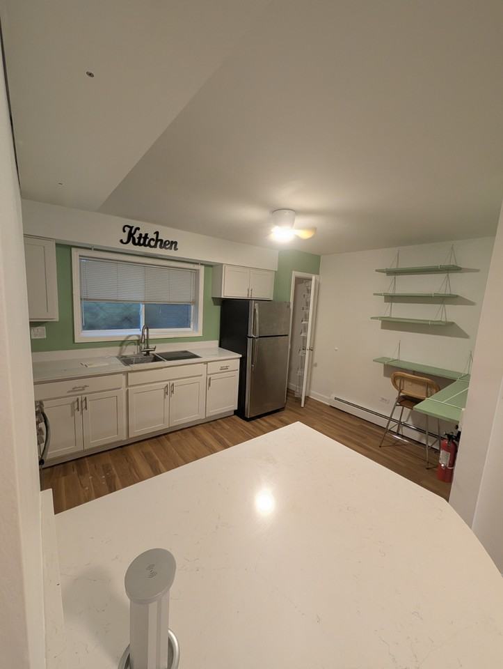 6361 N Paulina St #1B - Photo 5 of 8