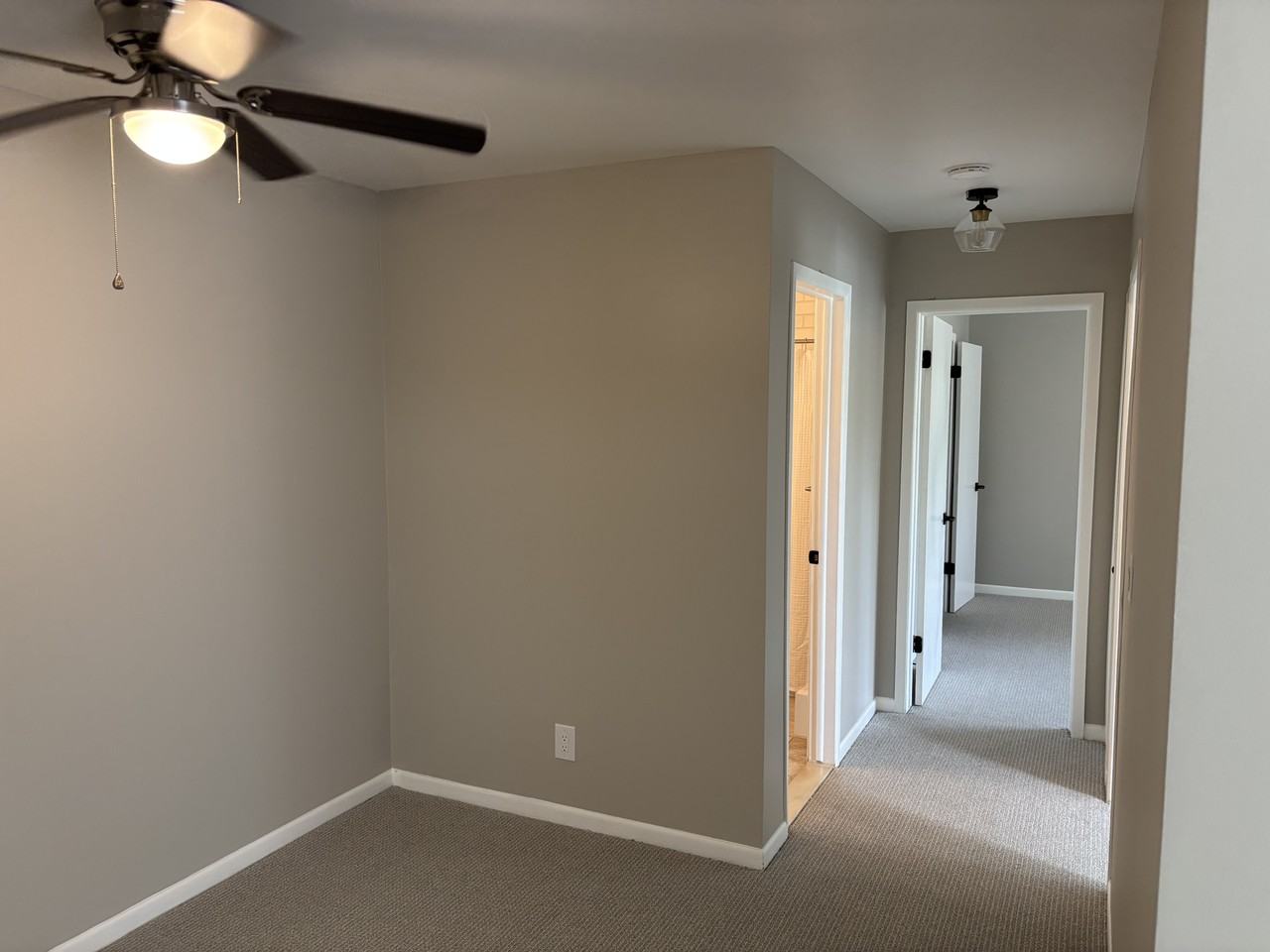 7050 Villa Dr #5 - Photo 6 of 25