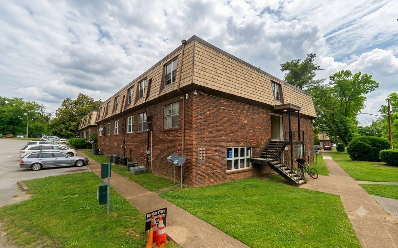 441 Harding Pl #D6 - Photo 2 of 2