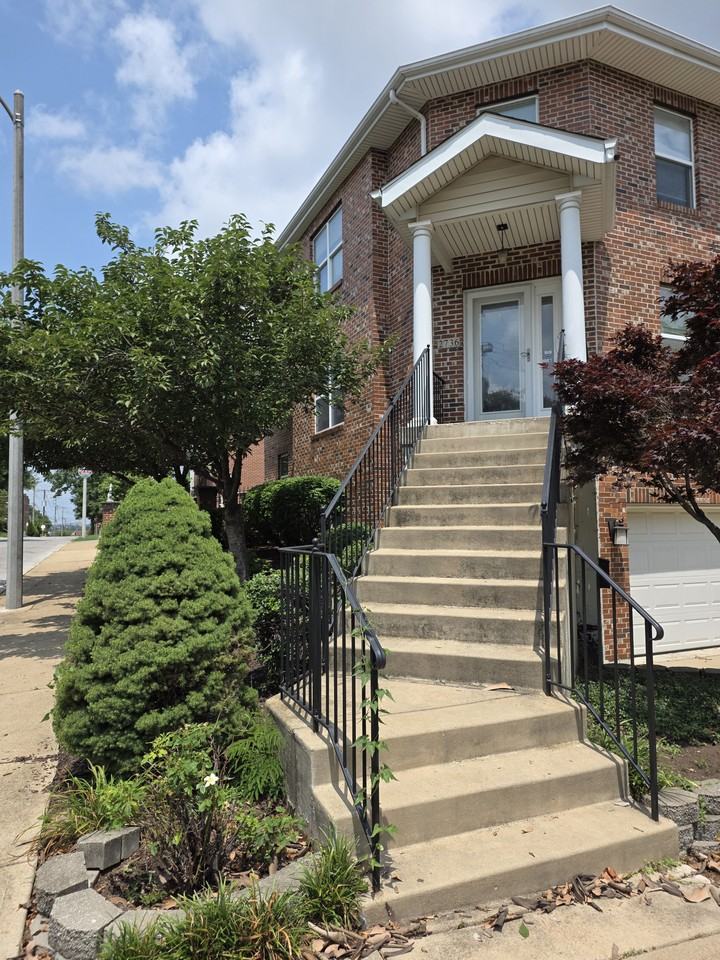 2736 Sublette Ave #NA - Photo 4 of 26