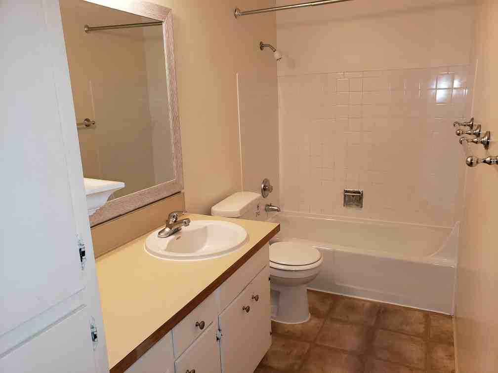 3506 Ne 95th St #106-406 - Photo 5 of 12