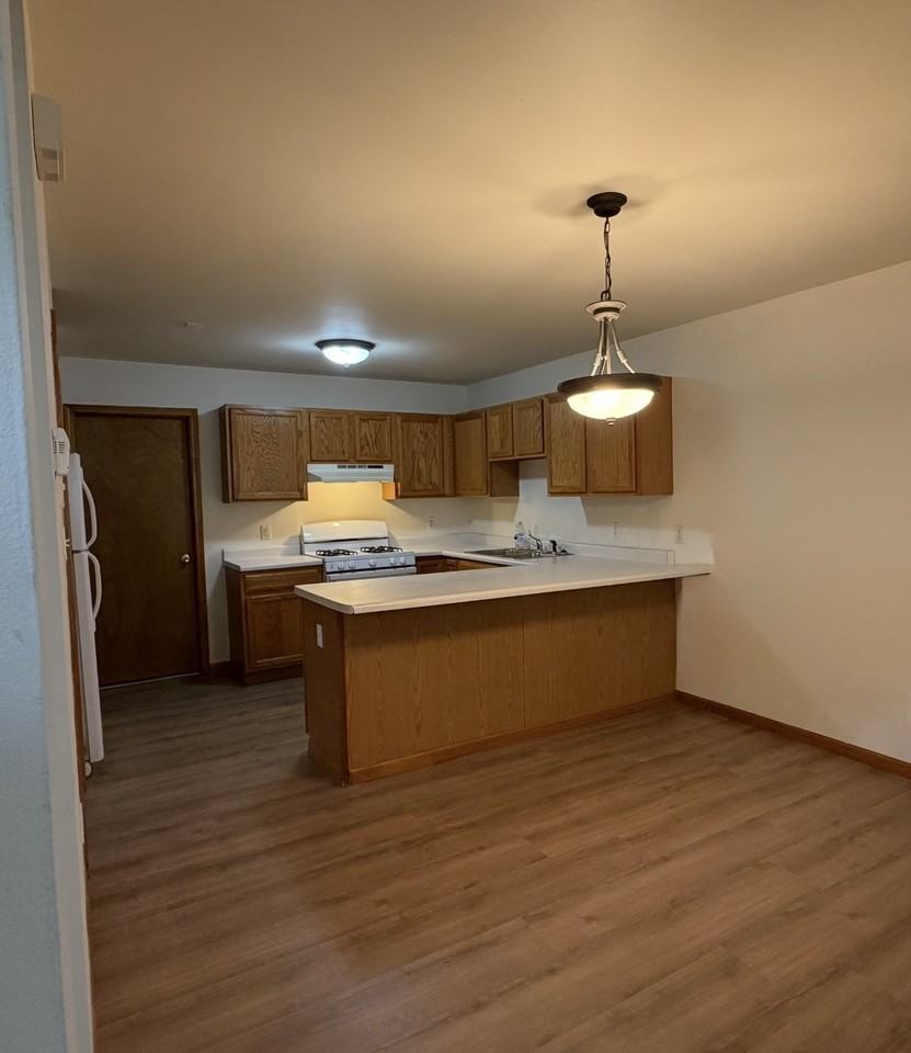 5141 Sherwin Ave #5143 - Photo 3 of 7